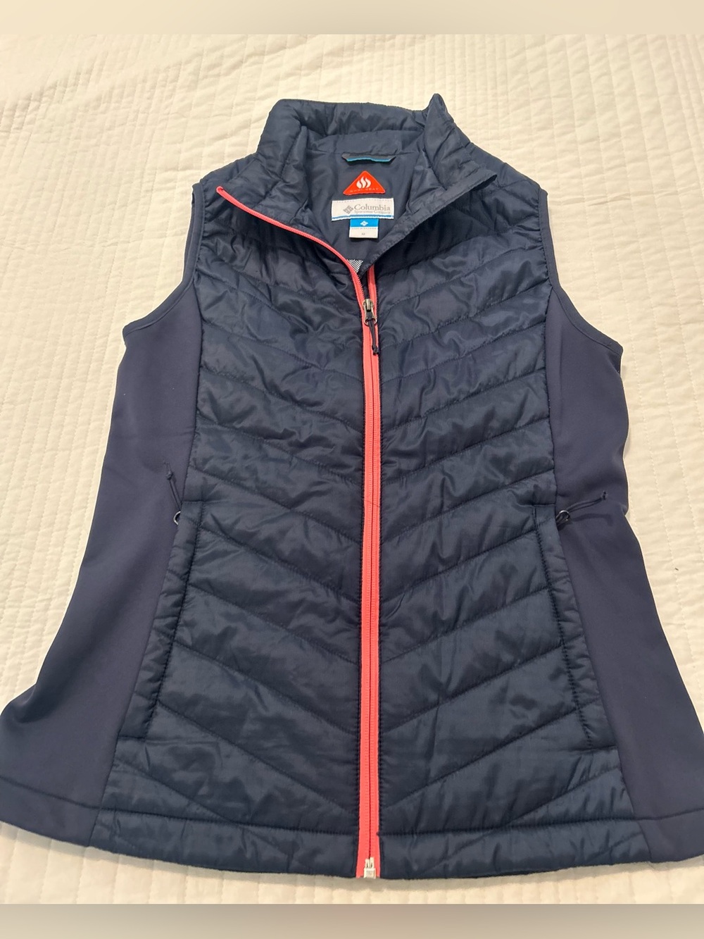 COLUMBIA WOMENS HEAVENLY II VEST Size M Navy